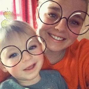 Meet your Posher, Nina